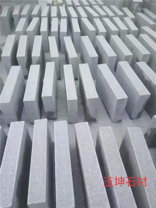 芝麻灰石材產(chǎn)地介紹拼接注意事項 